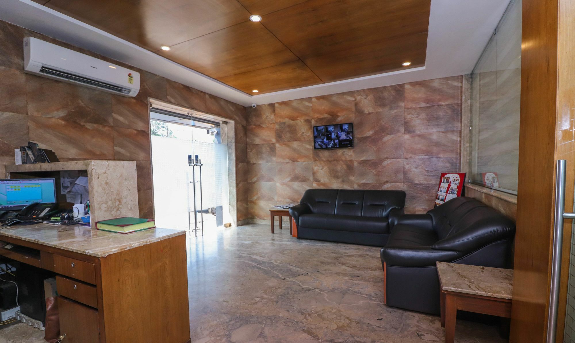 Liluāh Capital O 8318 Beeu Guest House מראה חיצוני תמונה