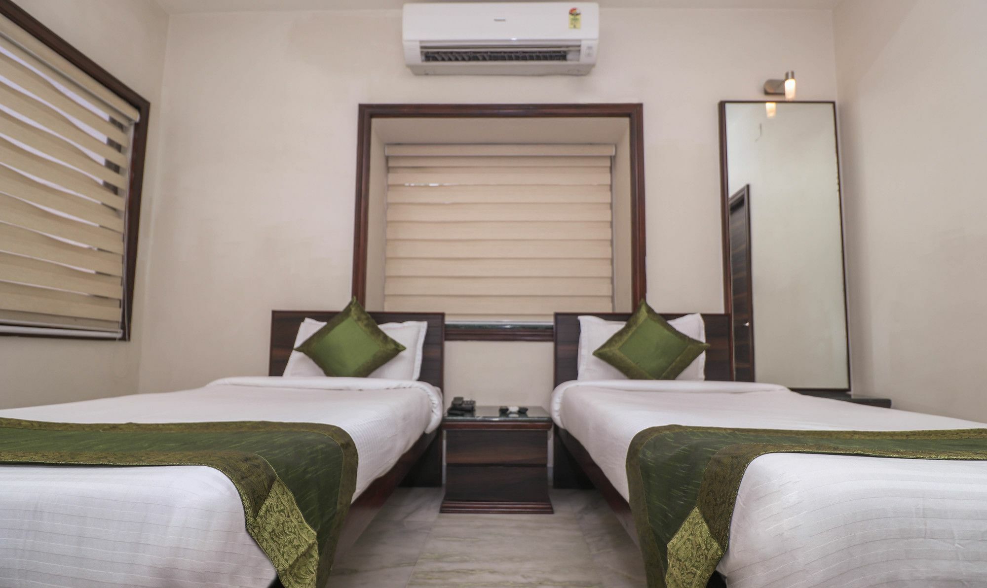 Liluāh Capital O 8318 Beeu Guest House מראה חיצוני תמונה